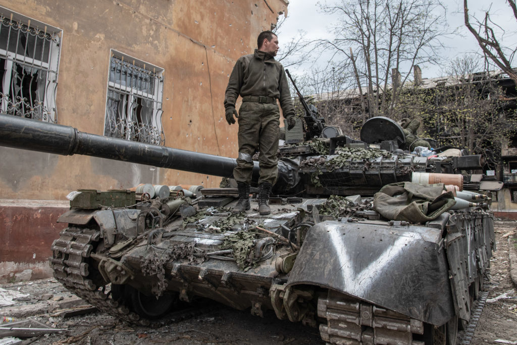 ВКС России уничтожили 170 украинских националистов и четыре склада боеприпасов