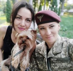Маруся Зверобой с сестрой. Фото © Instagram (запрещён на территории Российской Федерации) / marusya_zvirobiy