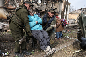 ВС России эвакуировали из Мариуполя свыше 143 тысяч мирных жителей