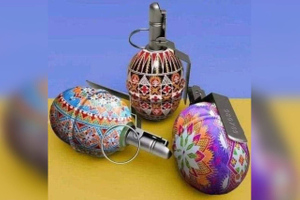 Рада поздравила украинцев пасхальными яйцами в виде гранат и нарвалась на хейт