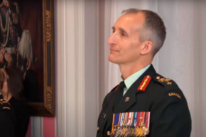 Поехавший на Украину канадский экс-генерал стал обвиняемым в сексуальном насилии