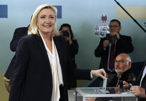 Ле Пен признала поражение во втором туре президентских выборов во Франции