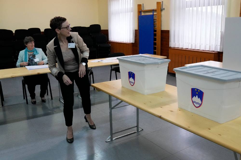 Движение Свобода победило правящую партию на парламентских выборах в Словении