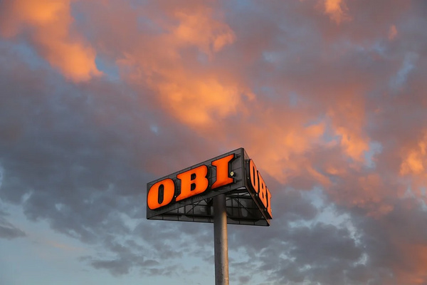 OBI объявила о полном возобновлении работы в России до конца майских праздников