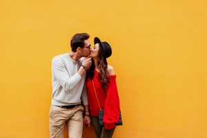 6 нетипичных способов, как мужчина показывает любовь, а мы и не замечаем