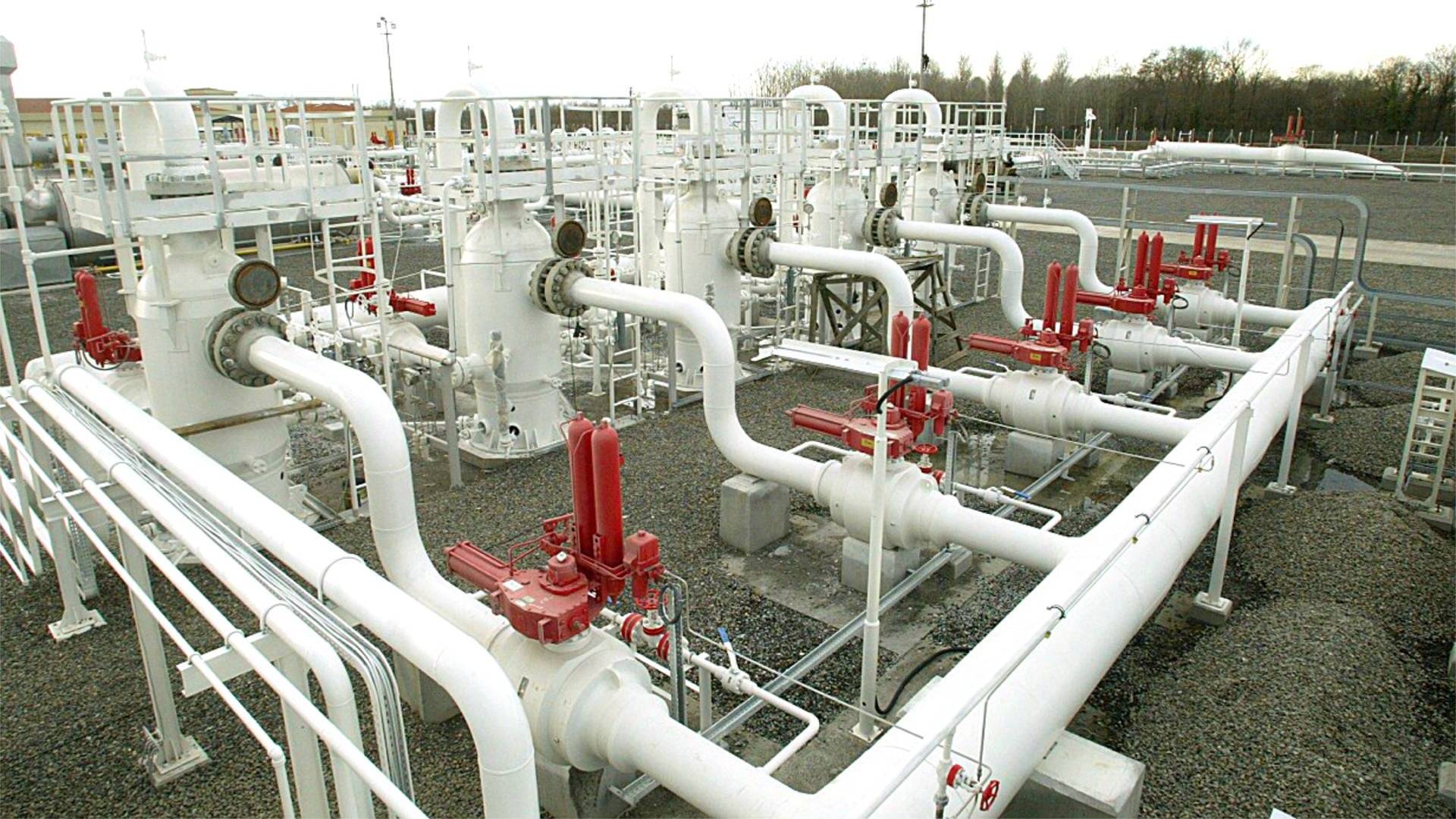 ЕС временно нарастит импорт газа из РФ через страны, готовые платить за топливо в рублях
