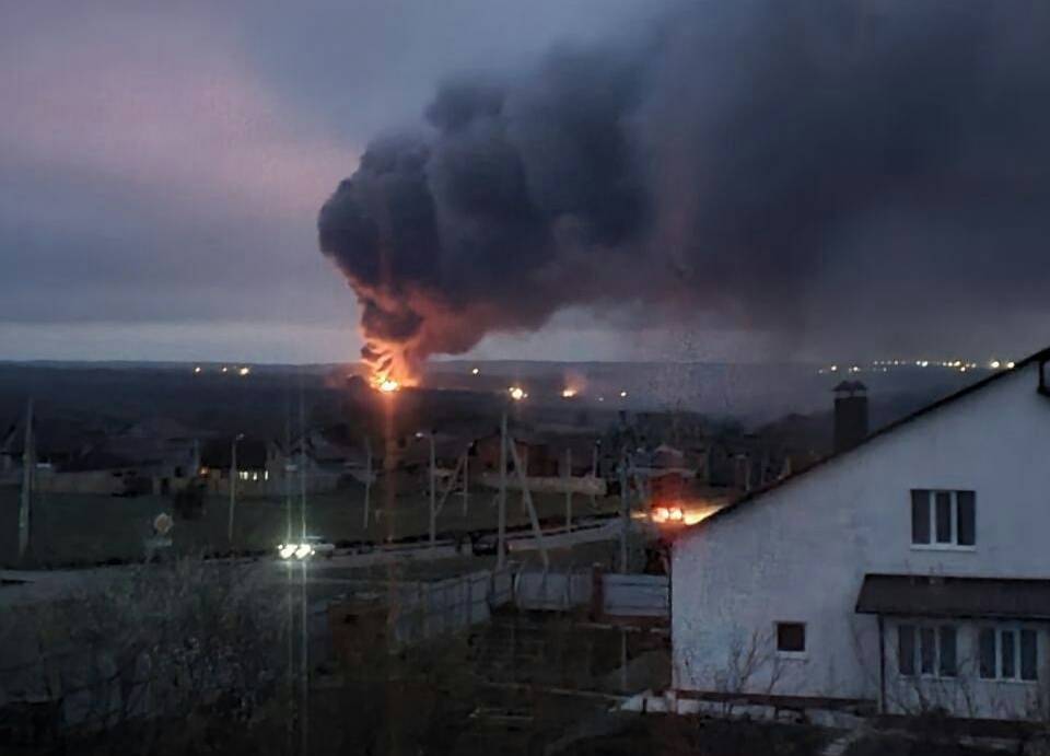 Глава Белгородской области: По предварительной информации, горит склад боеприпасов