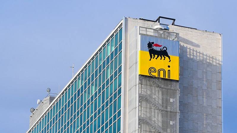 Bloomberg: Итальянская Eni решила открыть рублёвые счета для оплаты газа