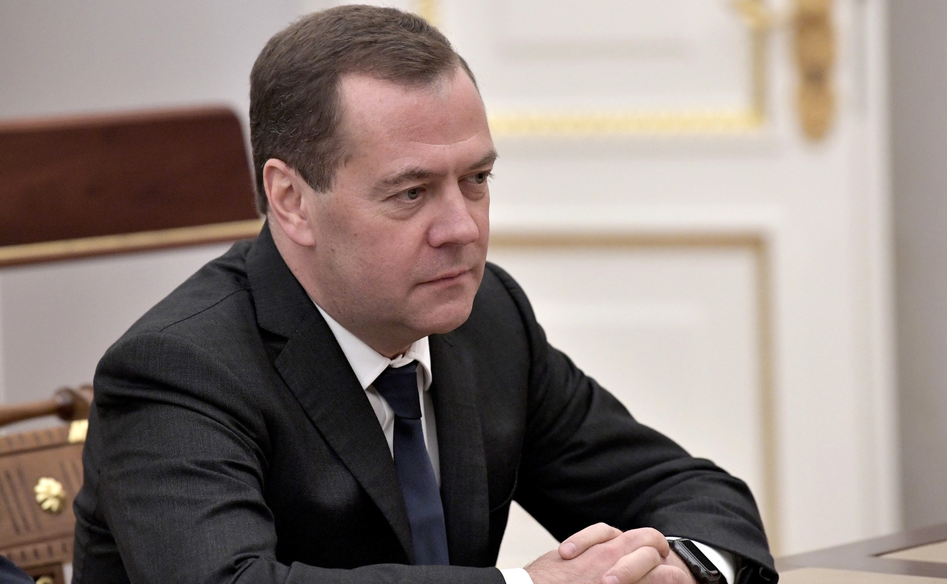 Они отнимают у нас на бумаге, а мы на земле: Медведев заявил об успешно конфискованном имуществе, преступно нажитом Киевом
