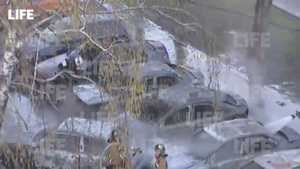 На юге Москвы пожар уничтожил семь автомобилей