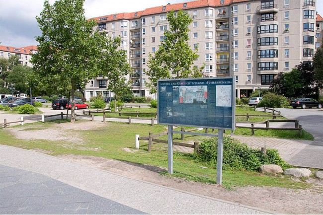 Жилой комплекс, построенный на месте рейхсканцелярии и бункера Гитлера в Берлине. Фото © muzei-mira.com