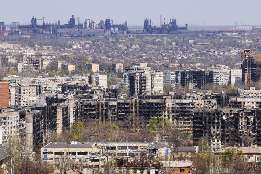 Вид на завод "Азовсталь". Фото © ТАСС / Пётр Ковалёв