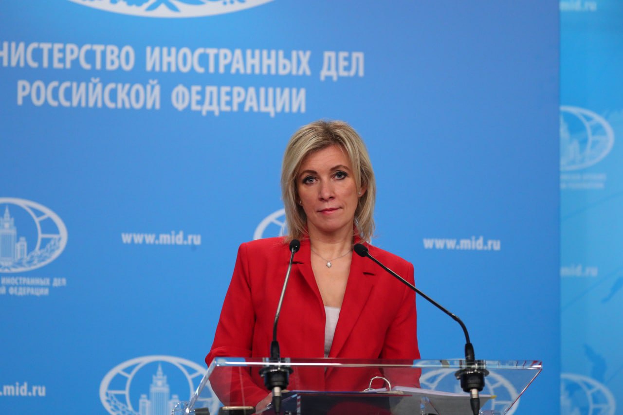 Захарова объяснила, зачем Запад высылает российских дипломатов