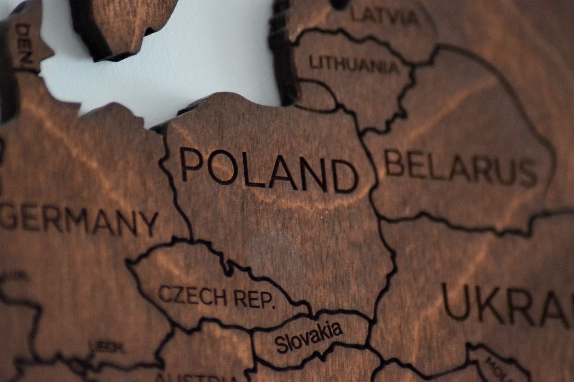 Польша заявила о готовности бесплатно охранять воздушное пространство Словакии