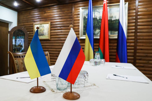 Политтехнолог Август рассказала о главной сложности в переговорах с Киевом и метаниях Зеленского