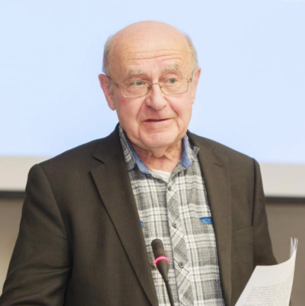 <p>Инициатива участвовать в этом проекте была со стороны американцев. Это не то, что их позвали, они сами захотели, причём не на паритетных даже началах, а на вторых ролях. Почему? Потому что проекты исследования Венеры до сих пор советские, они были все исключительно удачные. И результаты, что были получены, и способы их получения до сих пор, в общем, не превзойдены</p>