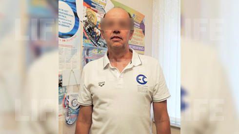 В Пятигорске 60-летний тренер спортшколы принимал душ голышом с малолетними ученицами