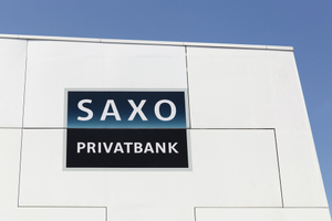 Saxo Bank прекращает работать с российскими клиентами с 6 июня