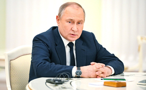 Путин предложил обсудить принятие дополнительных мер по борьбе с природными пожарами