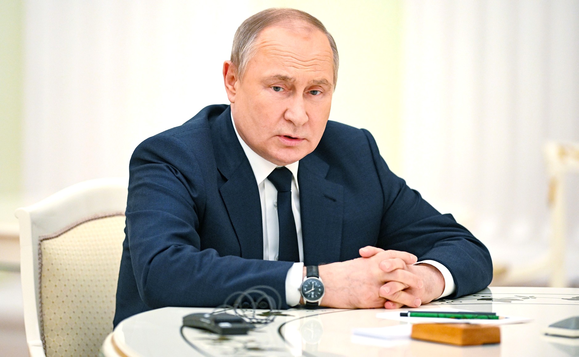 Путин выразил соболезнования Пашиняну в связи с гибелью людей при взрыве в Ереване