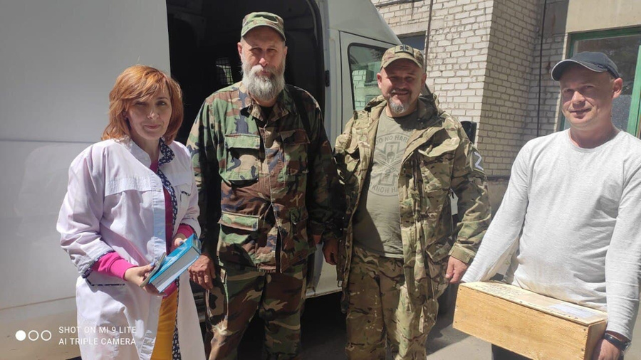 Казаки доставили медикаменты в ДНР. Фото © Терское общество любителей казачьей старины