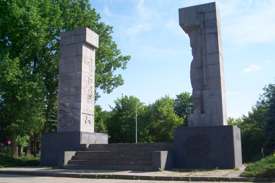 Памятник Благодарности Красной армии, переименованный в памятник Освобождения Варминьско-Мазурской земли. Фото © Wikipedia