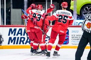 Результативное начало: Сборная Дании по хоккею забросила девять шайб Казахстану в матче чемпионата мира