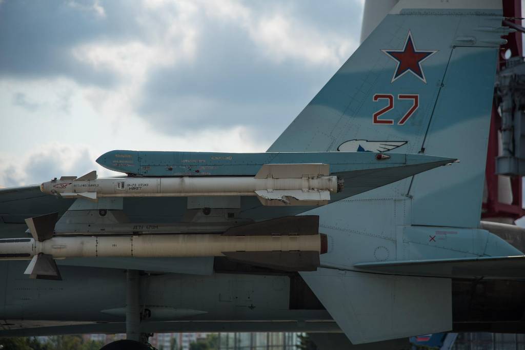 Российские Су-27 отразили атаку условного противника на Калининградскую область