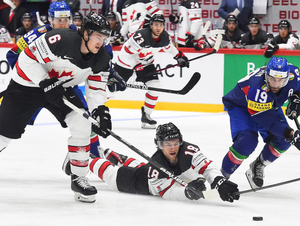 Сборная Канады разгромила Италию и одержала вторую победу на ЧМ по хоккею