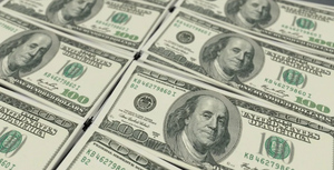 ЦБ снизил официальный курс доллара на 17 мая
