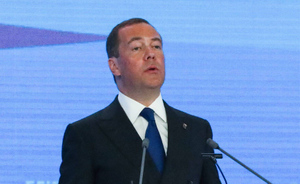 Медведев: Ядерный щит России "успокаивает" тех, кто пытается подтолкнуть её к войне