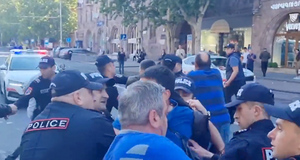Число задержанных участников протестов в Ереване достигло 414