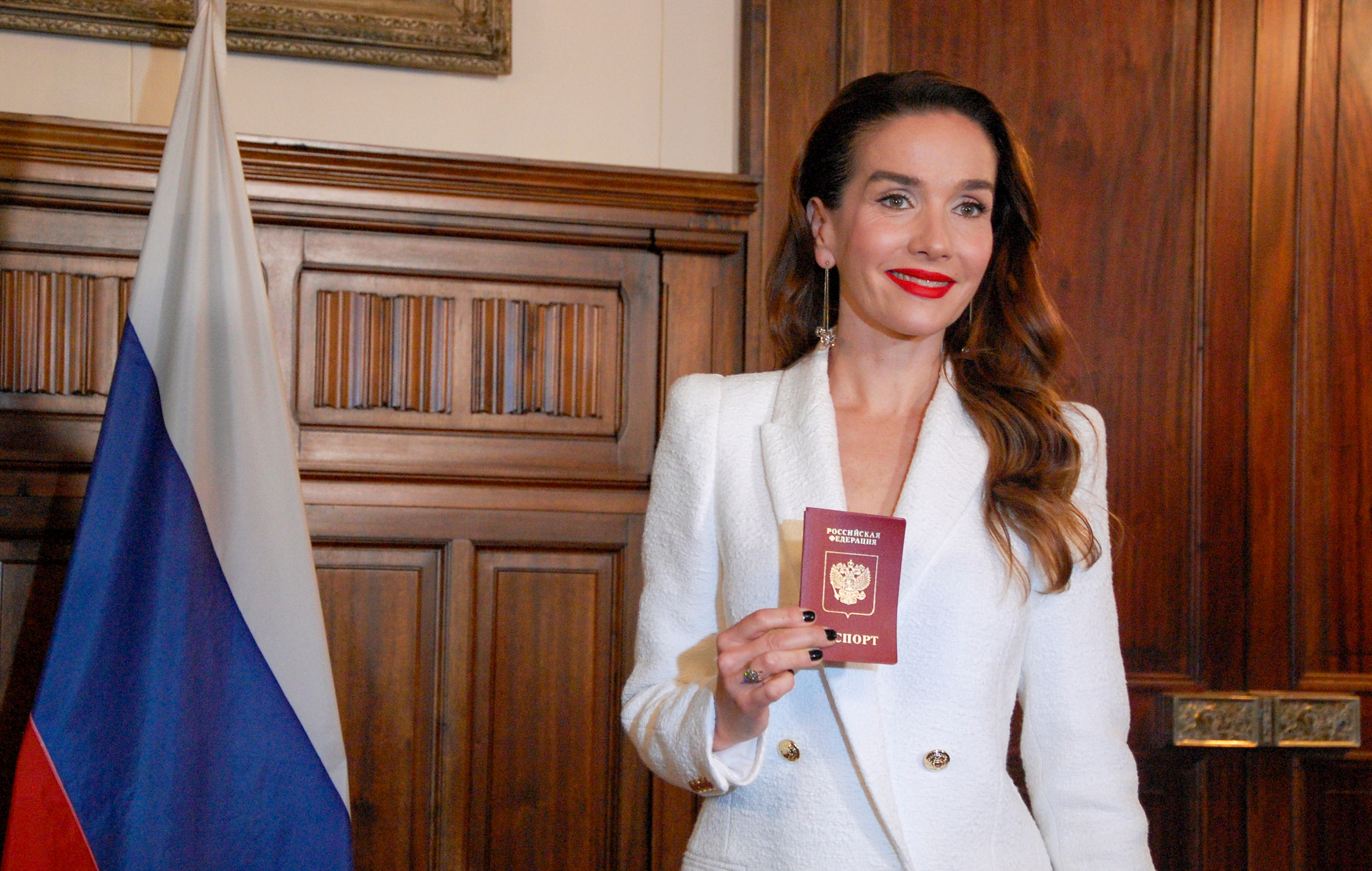 Осенью 2021-го Наталия Орейро получила российский паспорт в Посольстве РФ в Аргентине. Фото © ТАСС / Елена Кондратьева