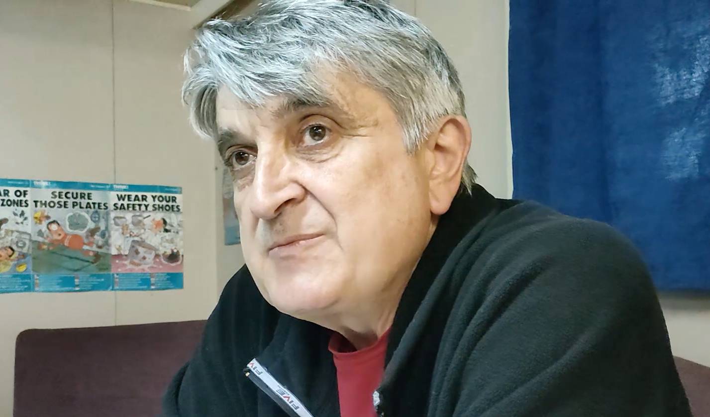 Капитан заблокированной в порту Мариуполя Царевны поблагодарил волонтёров за помощь