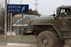 Жительница Херсона: Украинские полицейские прятали оружие в домах обычных людей