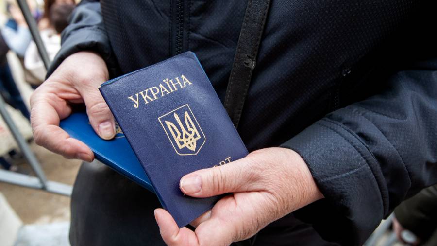 Guardian: украинские беженцы решили судиться с МВД Великобритании