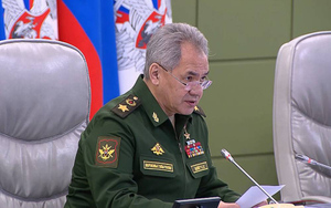 Шойгу заявил, что военные угрозы у западных границ России нарастают