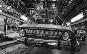 "Москвич" от советского ВПК: Как Renault построила автозавод для Минобороны СССР