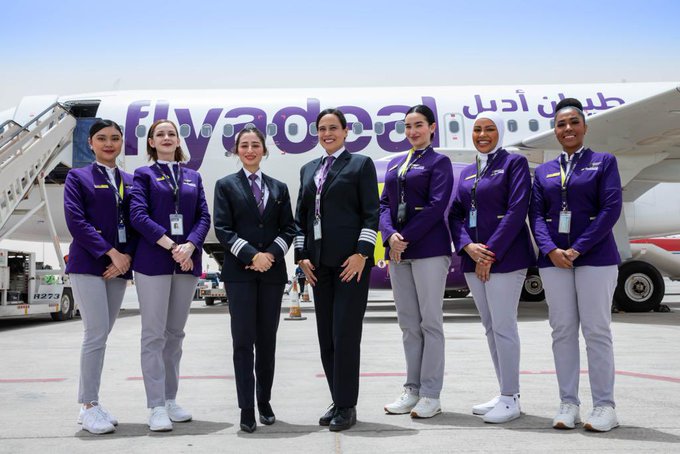 Саудовская авиакомпания совершила первый в истории страны полёт с женским экипажем