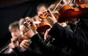Итальянский оркестр отказался от участия в конкурсе из-за отстранения российских скрипачек