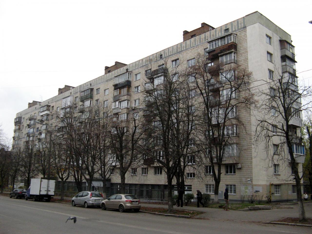 Дом, где Денис Прокопенко жил с матерью. Фото © wikimapia