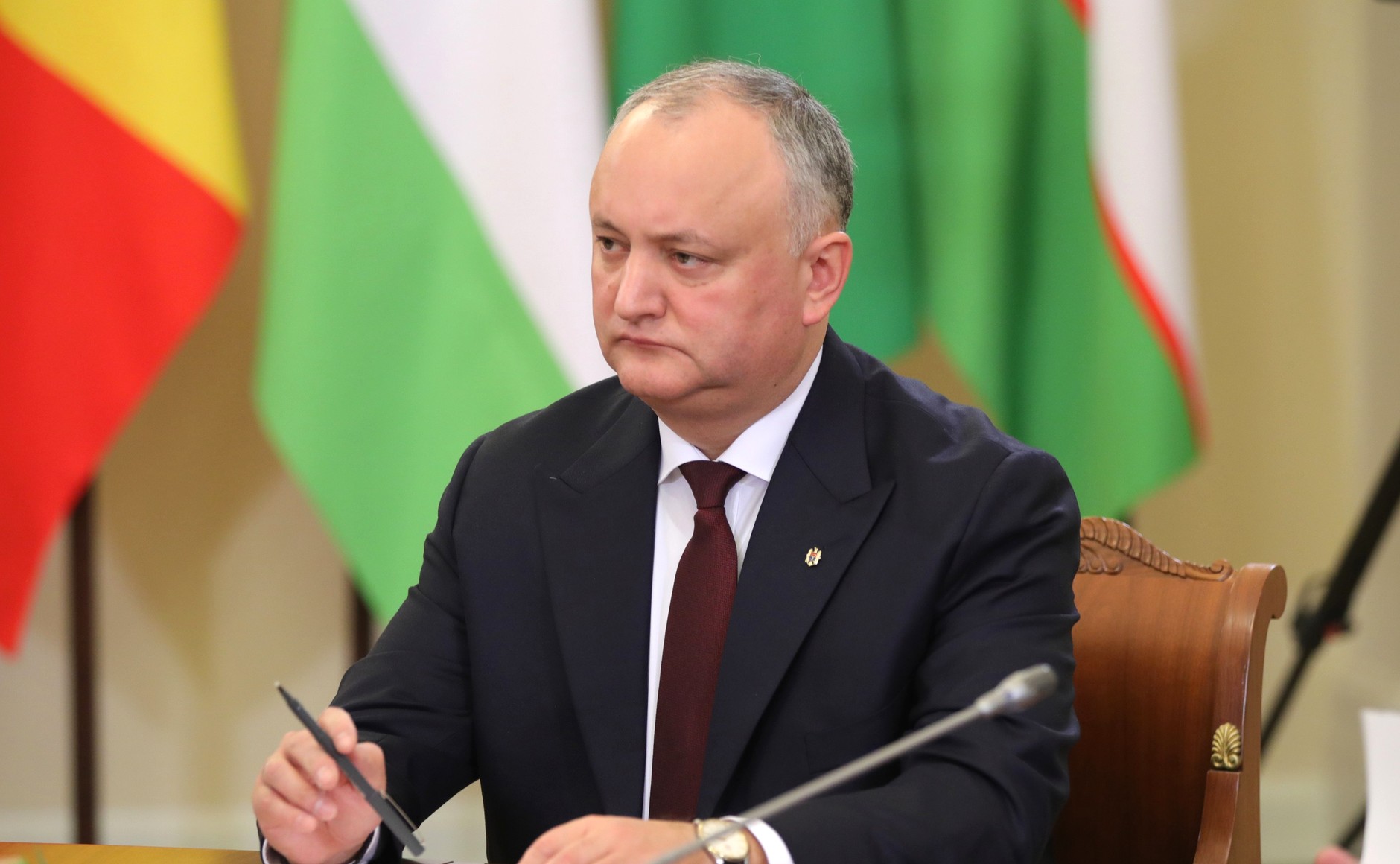 Додон обвинил Молдавию в передаче натовского оружия Киеву