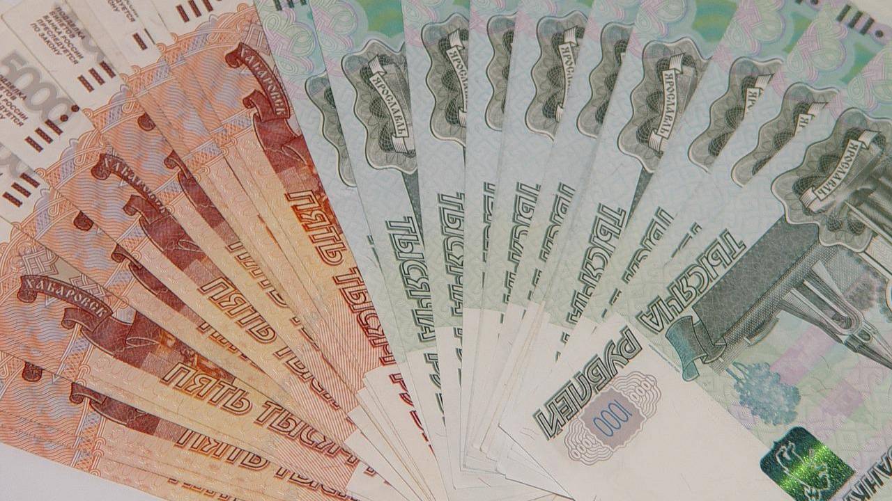 Аналитик Карпунин пояснил, почему рубль продолжает укрепляться