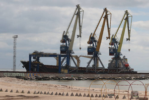Первое вышедшее из порта Мариуполя судно доставит в Ростов-на-Дону металлопродукцию