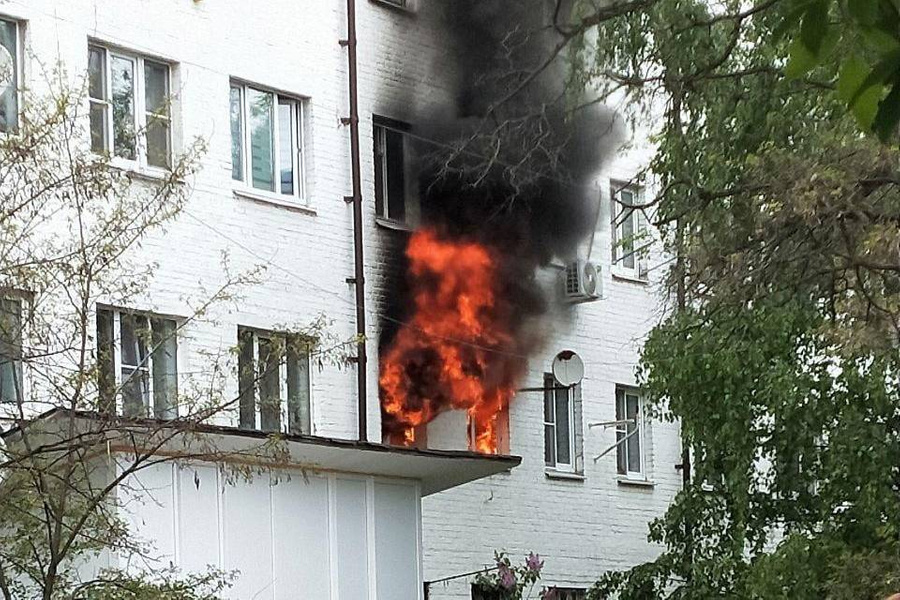 Пожар в пятиэтажке в подмосковном Раменском. Фото © Telegram / "Раменское"