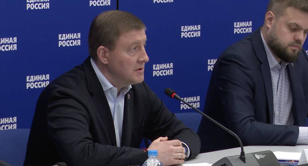 Турчак вступился за депутатов, работающих на освобождённых территориях Донбасса