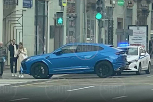 Lamborghini Urus скандально известного адвоката Буданцева попал в ДТП в центре Москвы