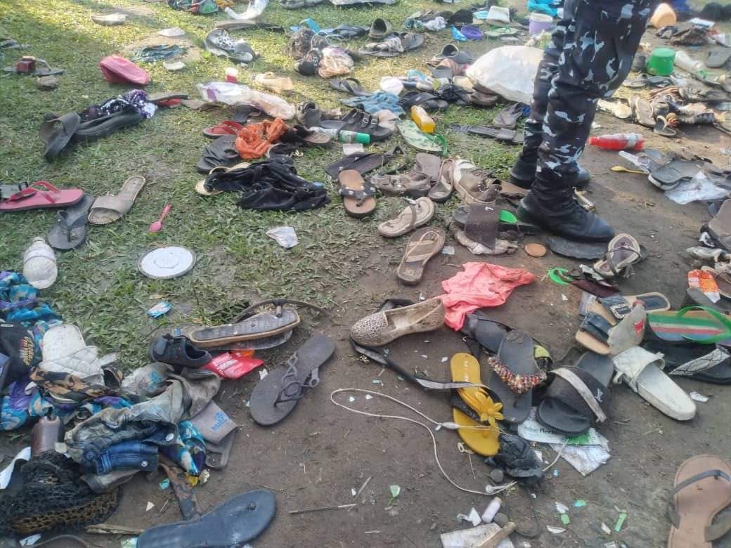 Кадры из Нигерии, где давка унесла жизни нескольких десятков человек. Фото © Twitter / OloriSupergal