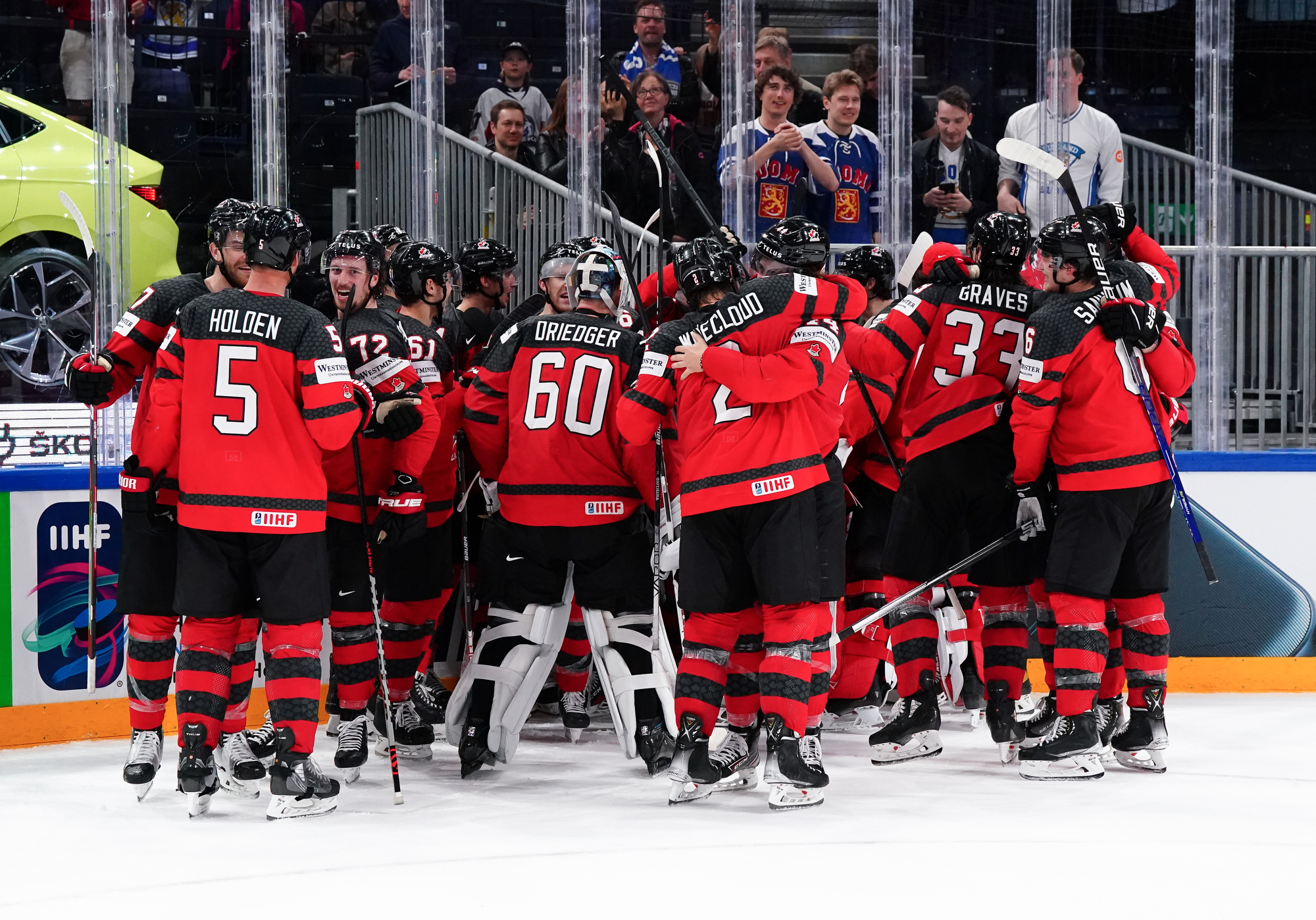 Им суждено быть вместе: Канада разгромила Чехию и третий раз подряд сыграет с финнами в финале ЧМ по хоккею