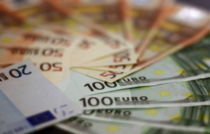 Inside Over: Евро попал в ловушку из-за санкций против России